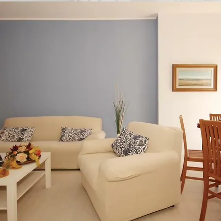 Casa Ilaria Holiday home *